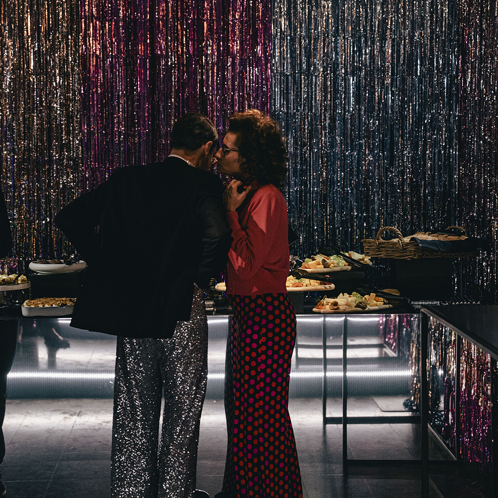 Vaudeville Anniversaire Disco Couple Talking Disco