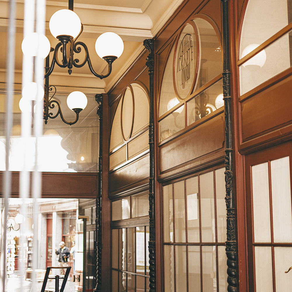 Galerie Bortier Food Market Librairies Bruxelles vue intérieure