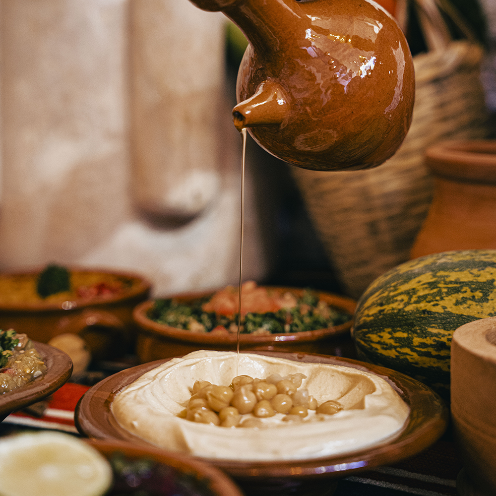 Mezzeway Middle East Cuisine Oil hummus