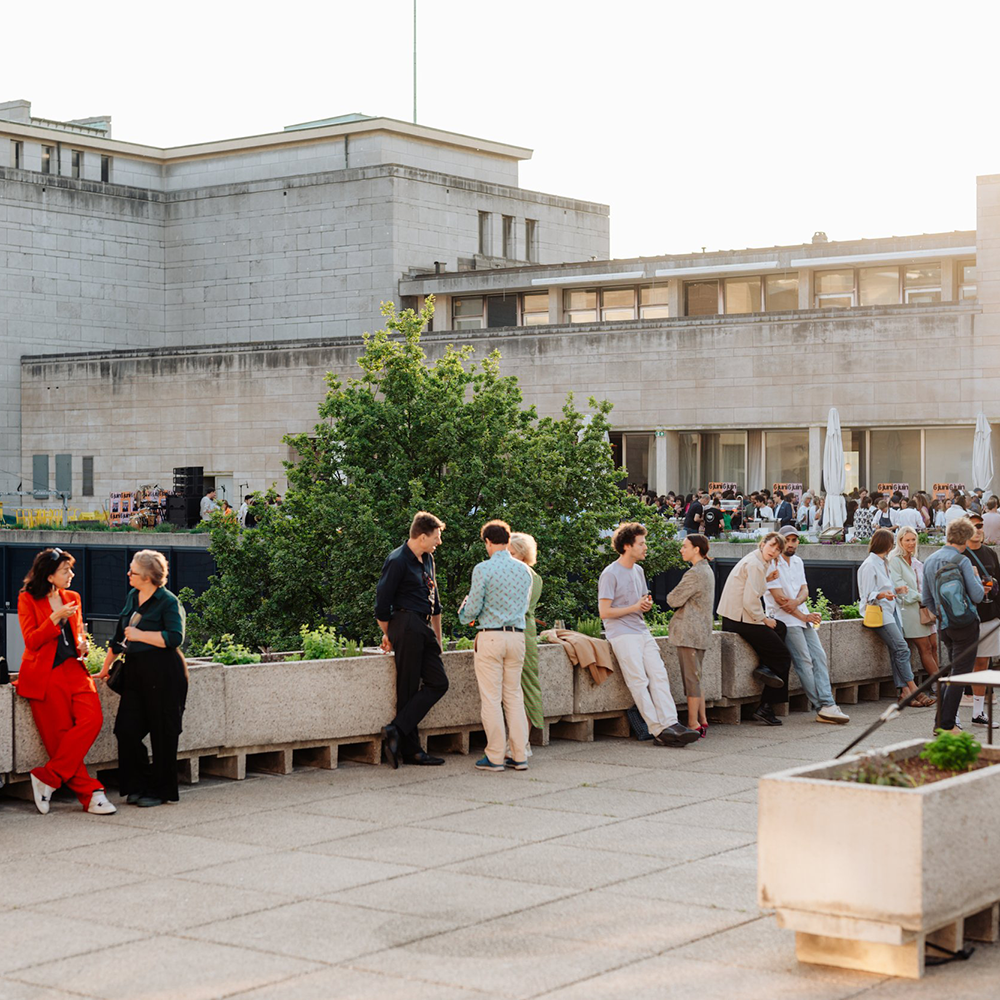 Restaurant Albert brussels rooftop people talking drinks